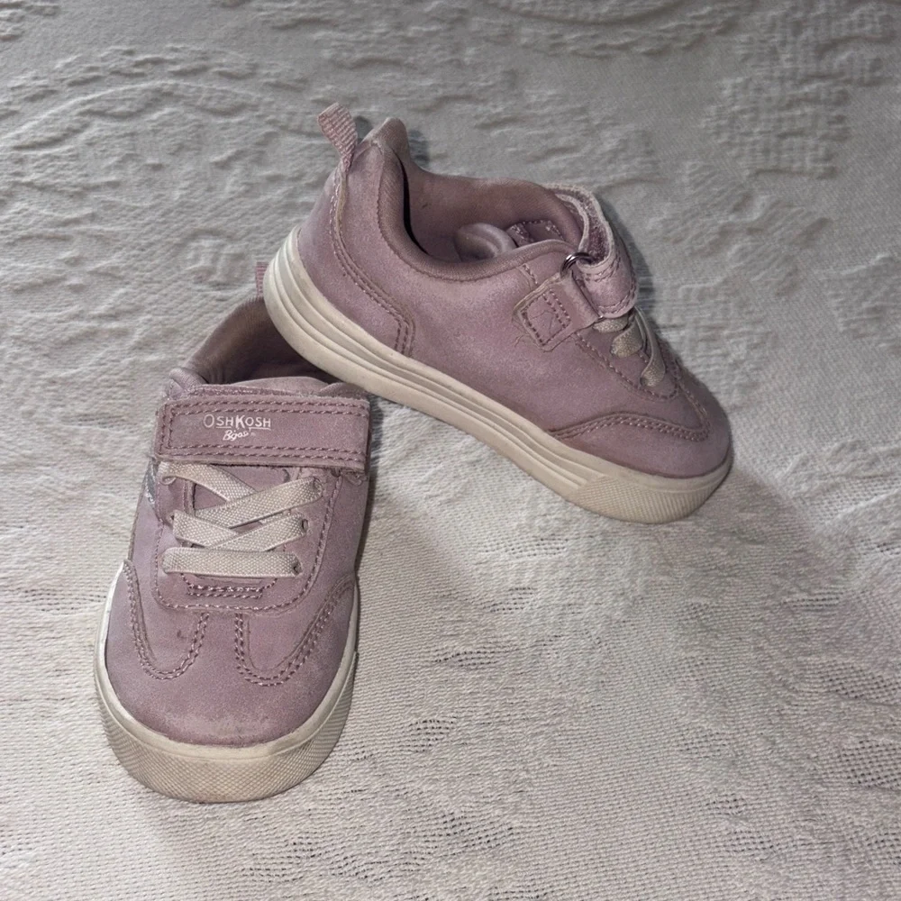 OshKosh B'gosh Kids Sneakers - Light Pink